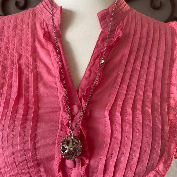 Guess Silver Floral Whimsical Ball Necklace with Crystal Flower Pendant, NWOT - Picture 14 of 14